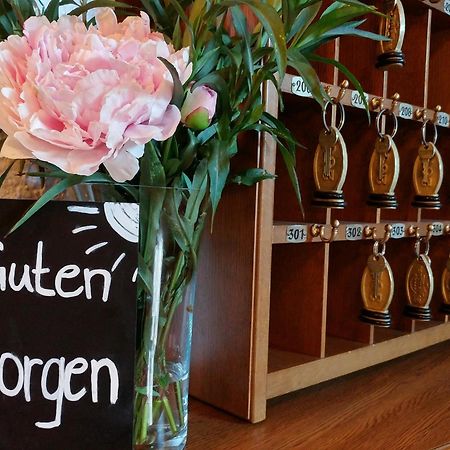 Familien- & Vitalhotel Auenhof Fulpmes Ngoại thất bức ảnh