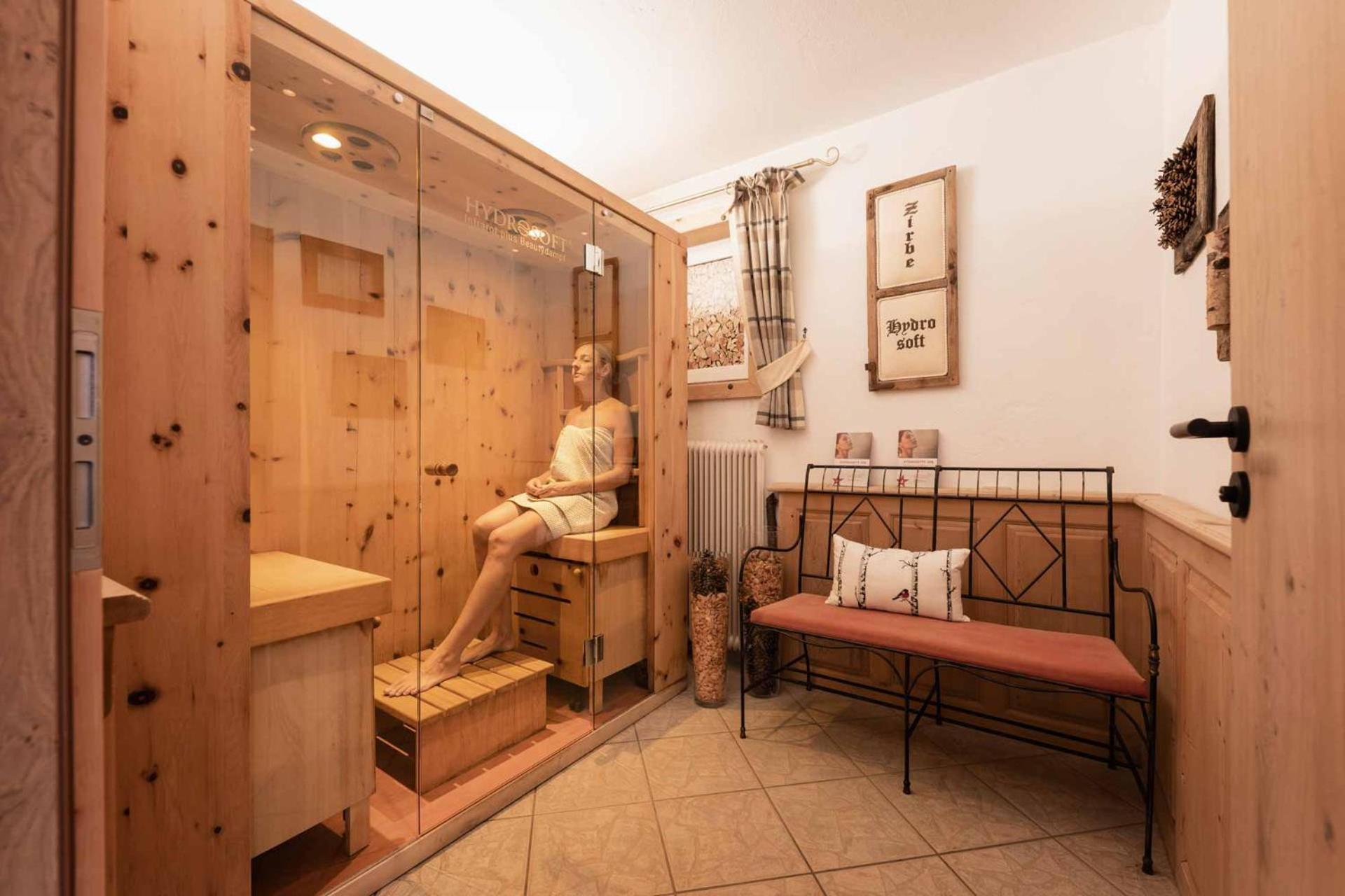 Familien- & Vitalhotel Auenhof Fulpmes Ngoại thất bức ảnh